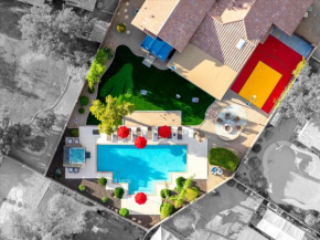 Sport Court Pool Hot Tub Pool Table Fire Pit Games
